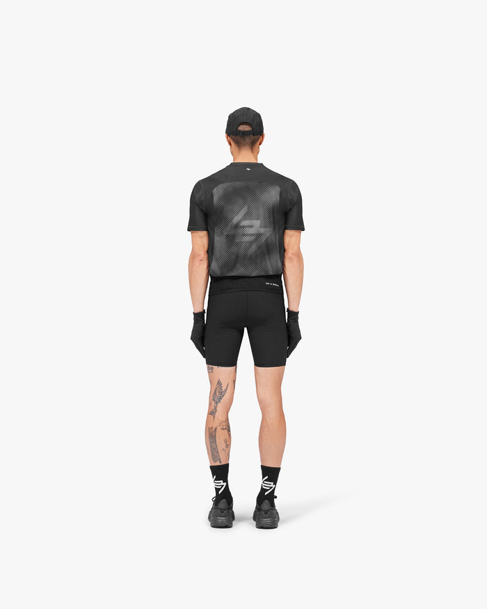 247_Hybrid_T-Shirt_-_Black_Fade_Out_08.jpg