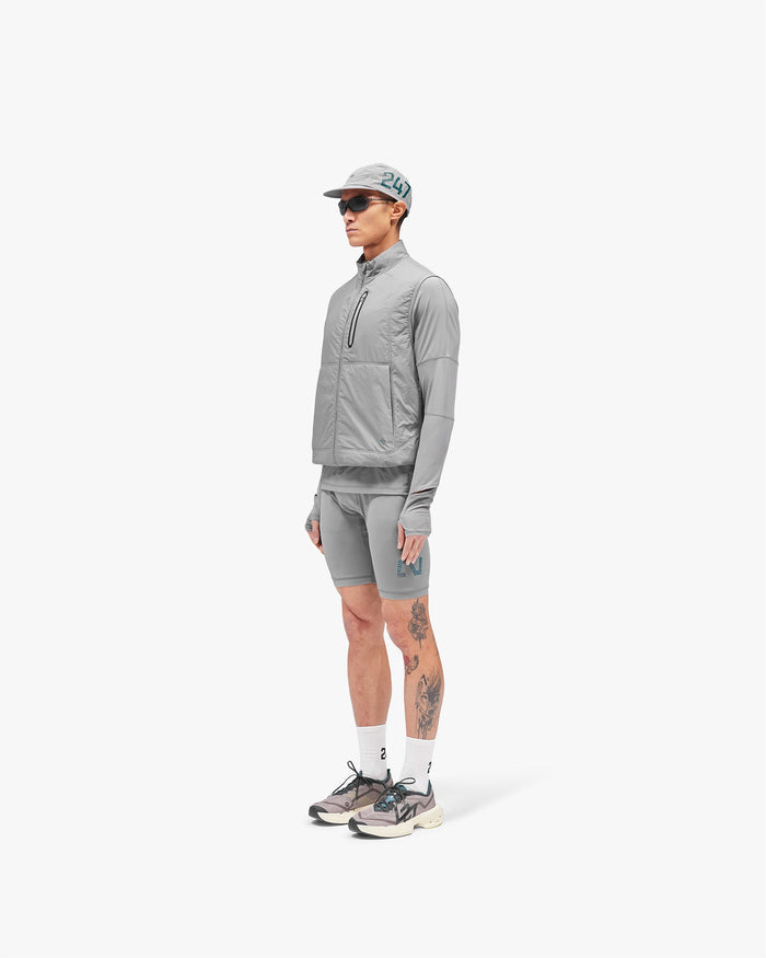 247_Run_Gilet_-_Graphite_Grey_07.jpg