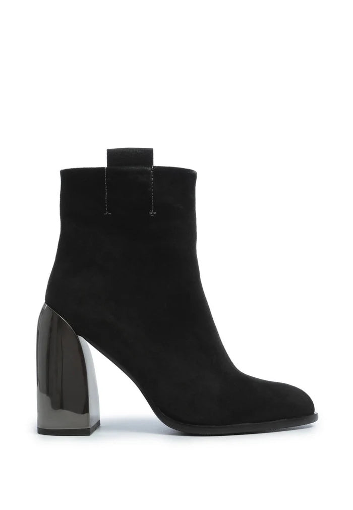 A chic pair of black suede ankle boots with a square heel for stylish women's fashion.
