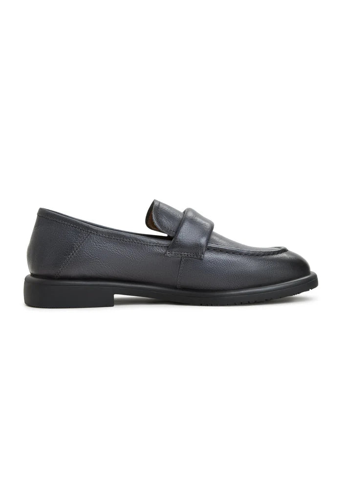 A stylish pair of Stephanie brand grey block heeled loafers, perfect for women looking for elegant and comfortable slip-on shoes.