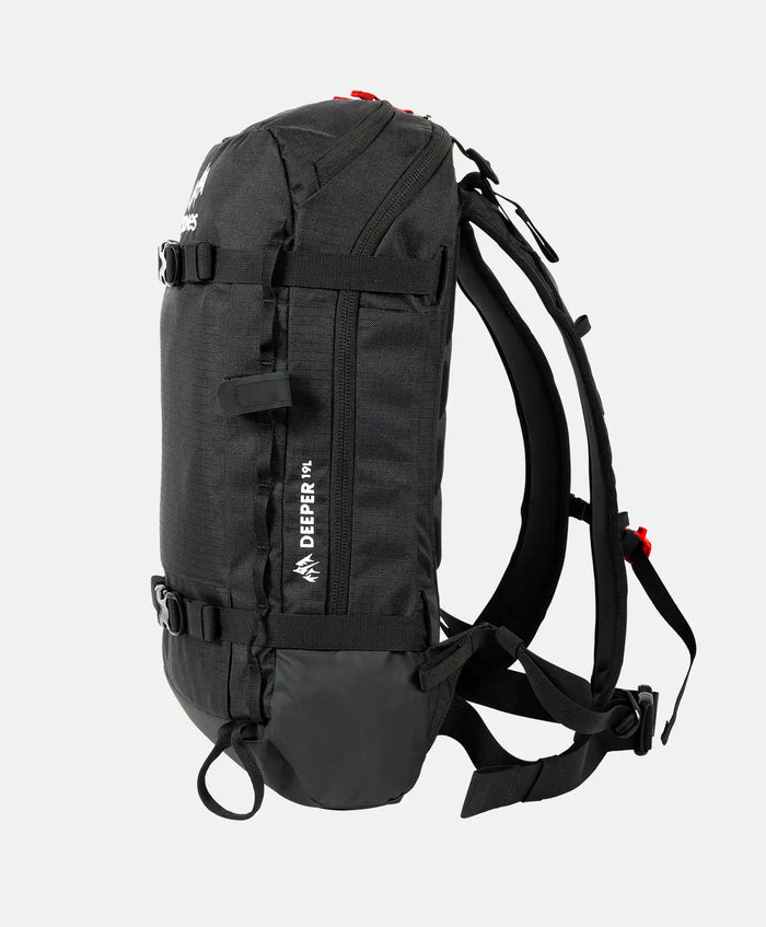 Deeper 19L Backpack | Jones Deeper 19L Backpack Jones Snowboards High Performance 7630949114891 J.26.BAU.19L.BK.OS.1