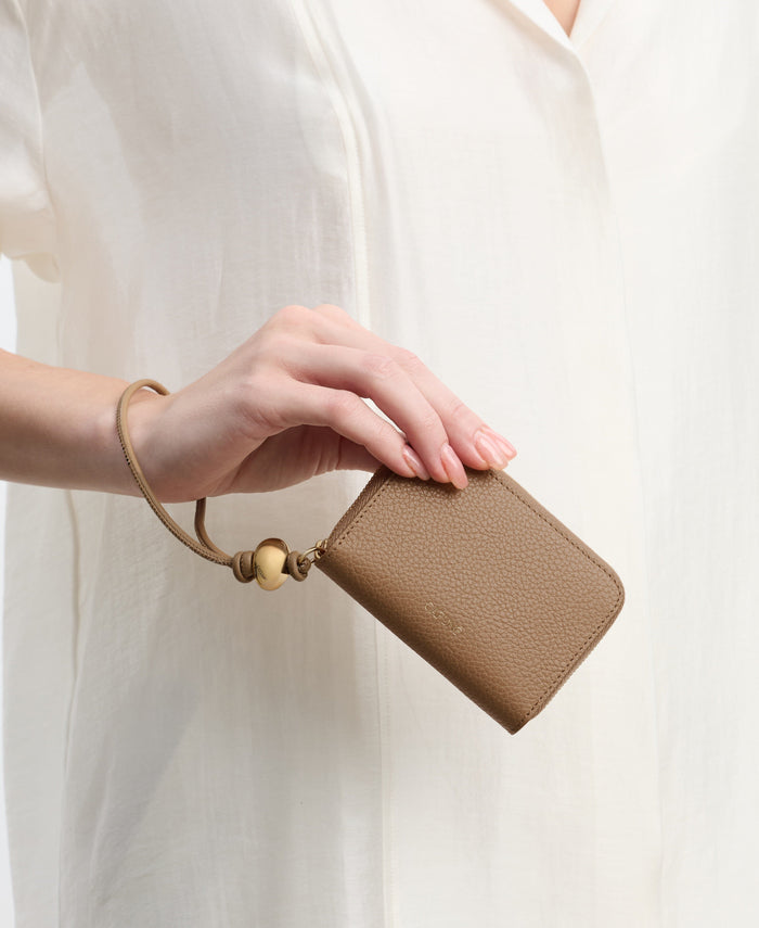 Egg Zip Coin Purse - Tan Small Leather Goods Cafuné