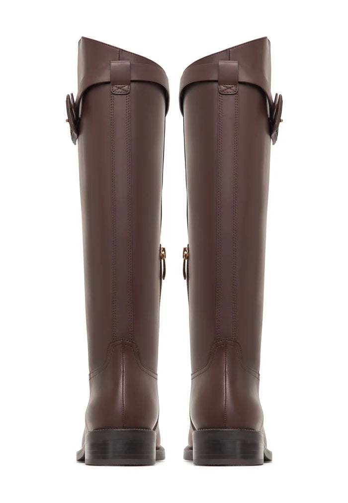 Elegant Riding Boots with Buckle Detail Zoe - Brown