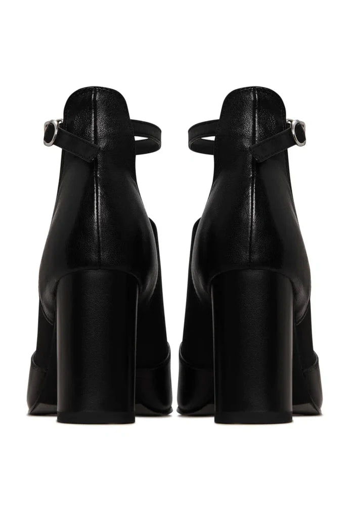 A collection of trendy women's block heel shoes, including T-Strap heels, elevated sandals, and fashionable chunky heel footwear.