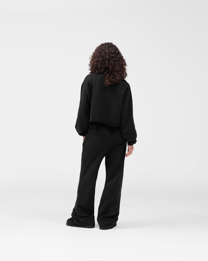 EngLAnd_Cropped_Sweatshirt_-_Jet_Black_05.jpg