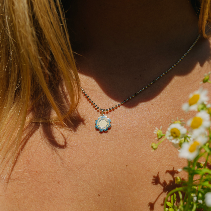 Flower - Sandy / Blonde