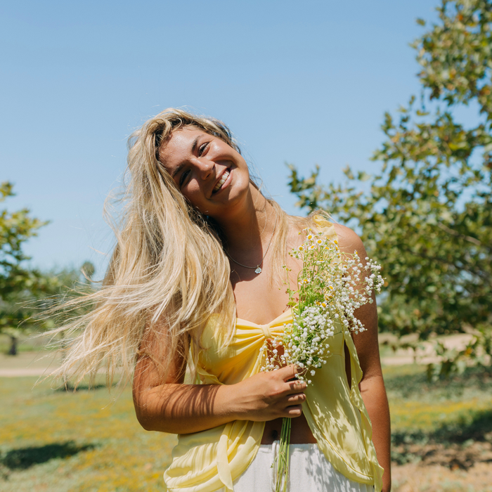 Flower - Sandy / Blonde