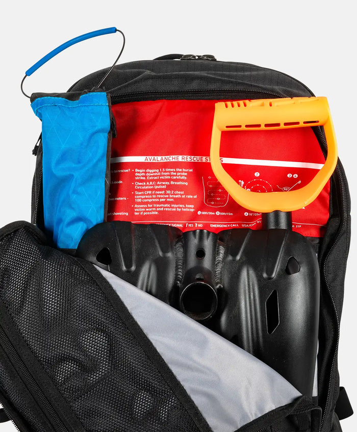 Further 25L Backpack | Jones Further 25L Backpack Jones Snowboards High Performance 7630949114884 J.26.BAU.25L.BK.OS.1