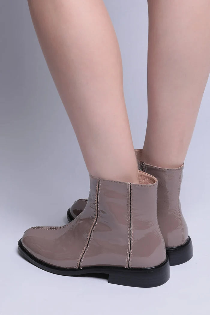 Glossy Zip-Up Ankle Boots Brie - Beige