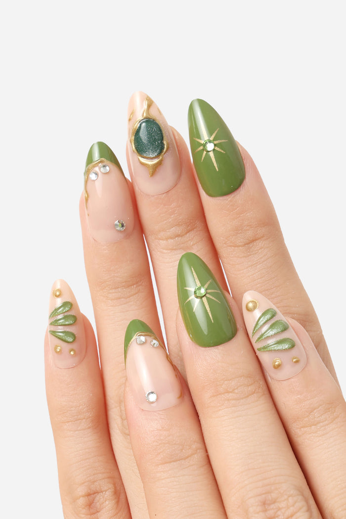 GREEN BUTTERFLY - ALMOND PRESS-ON NAILS