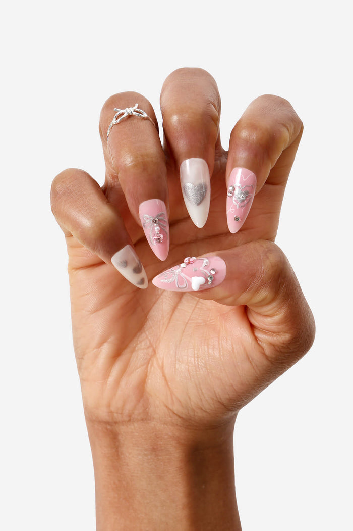 Hearts of Pearls - Almond Press-On Nails