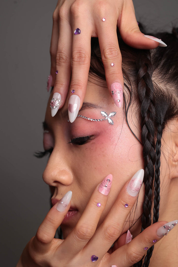Hearts of Pearls - Almond Press-On Nails