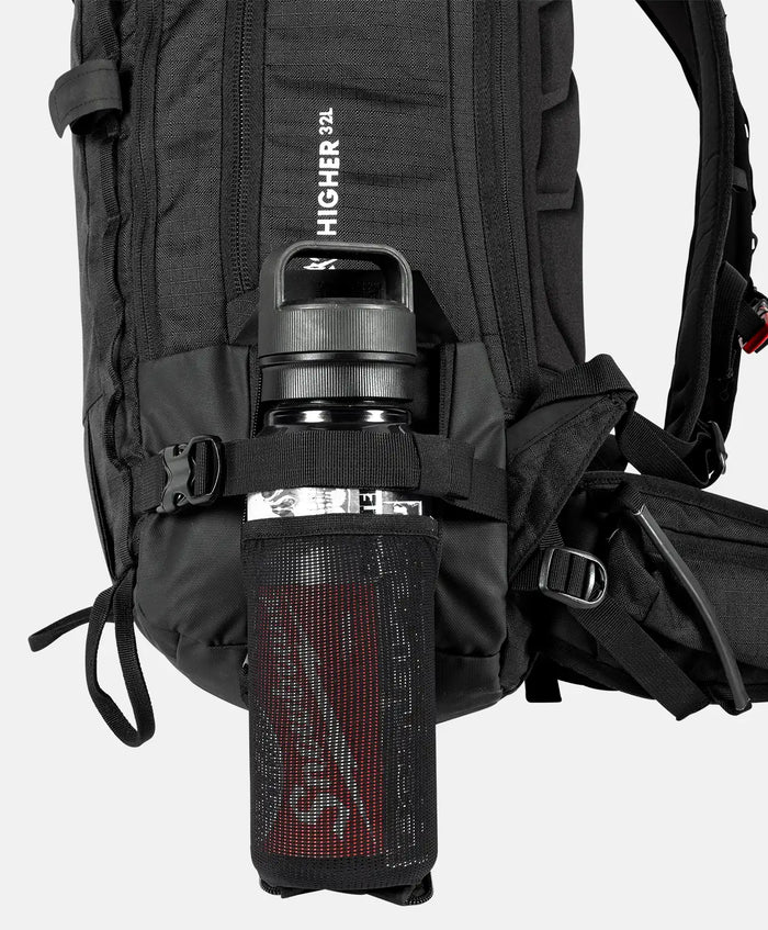 Higher 32L Backpack | Jones Higher 32L Backpack Jones Snowboards High Performance 7630949114877 J.26.BAU.32L.BK.OS.1