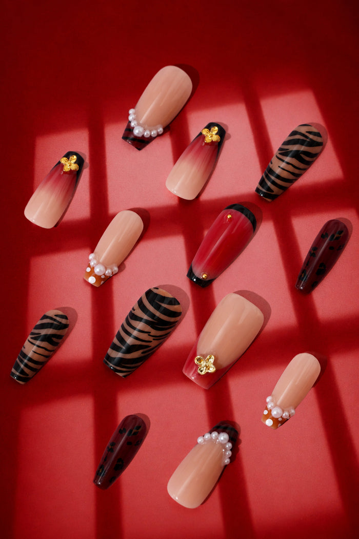 KATSEYE | ANIMAL – COFFIN PRESS-ON NAILS