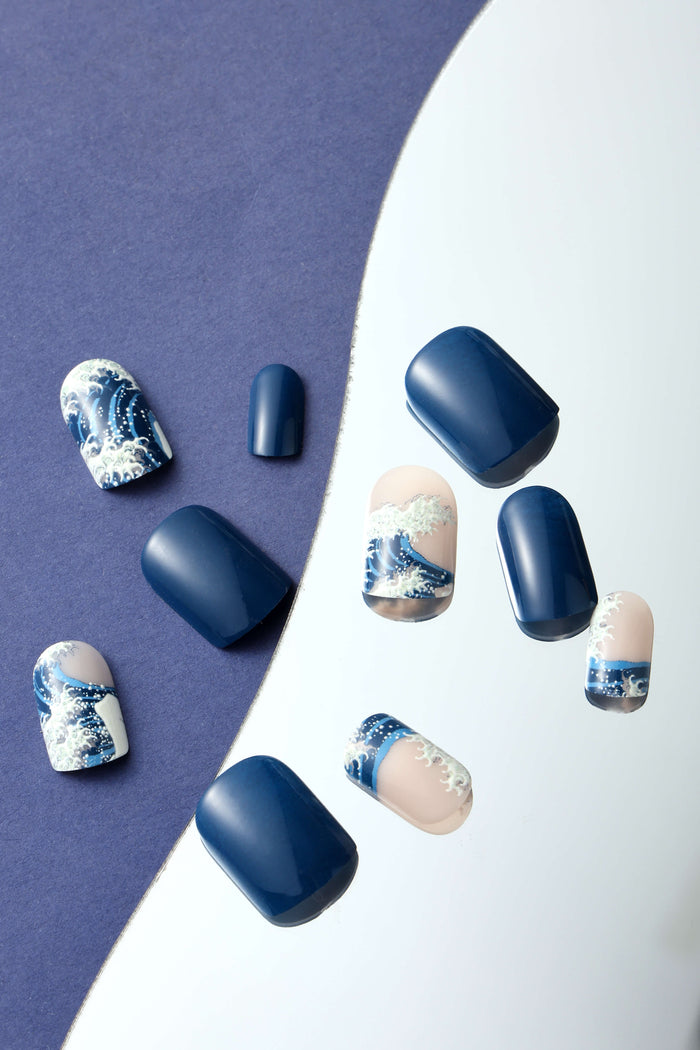 KATSUSHIKA HOKUSAI GREAT WAVE OFF KANAGAWA – SQUARE PRESS-ON NAILS