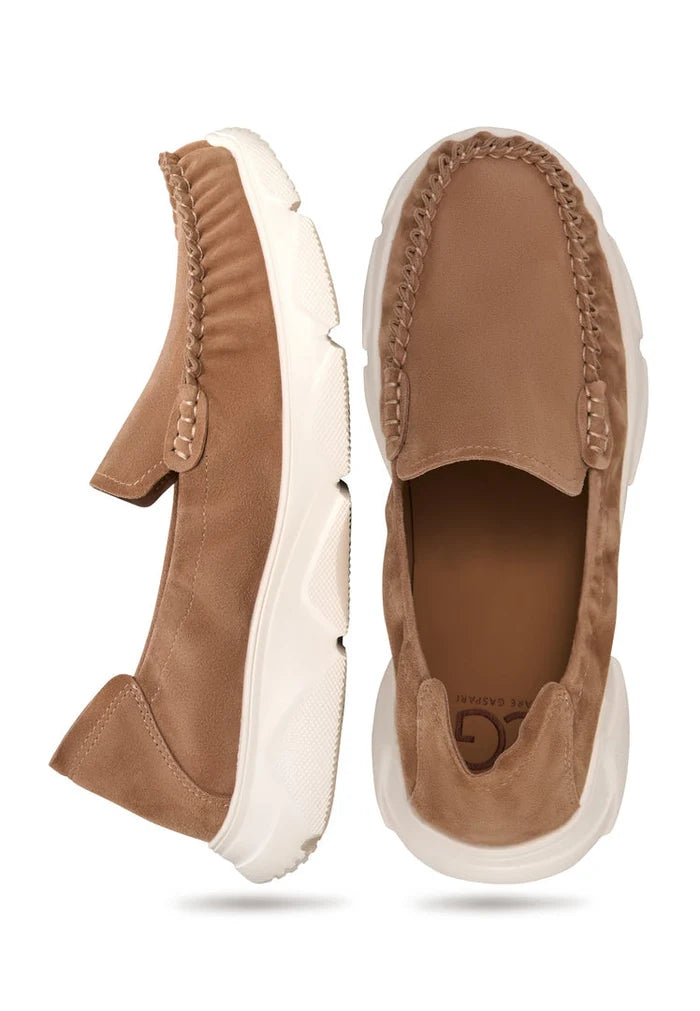 Beige leather platform moccasins, Alisa beige slip-on shoes for women.