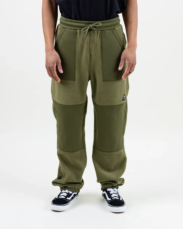Lodge Recycled Fleece Pants | Jones Lodge Recycled Fleece Pants Jones Snowboards High Performance 7630949120885 J.26.PTM.HUT.GN.2S.1