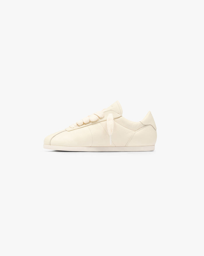 Low-Pro_Leather_-_Cream_03.jpg