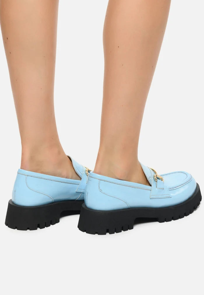 Step out in style with the Josephine Blue Luxe Glide Gold-Bit Loafers - the epitome of luxe footwear, boasting a beautiful blue hue and elegant gold-bit detail.