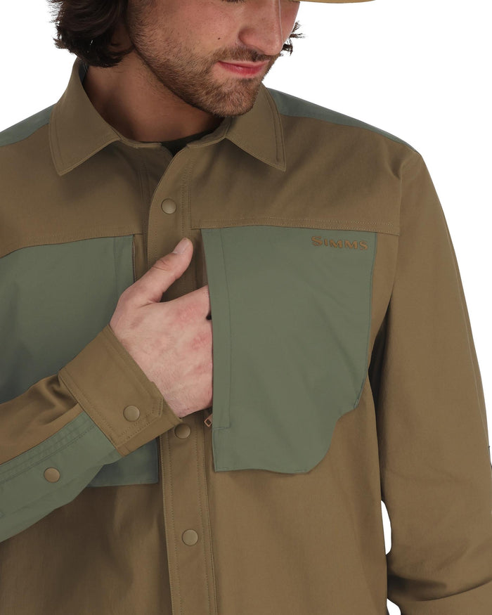 Analyzing image     14055-1265-Confluence-Shirt-Model-F24 Driftwood Loden