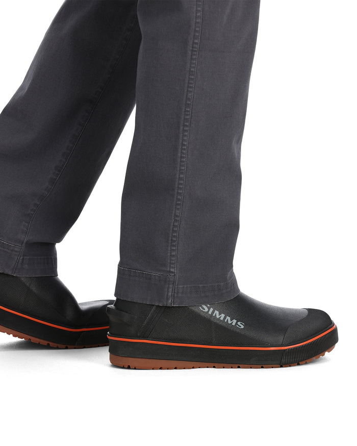 13847-096-gallatin-pant-model-feet