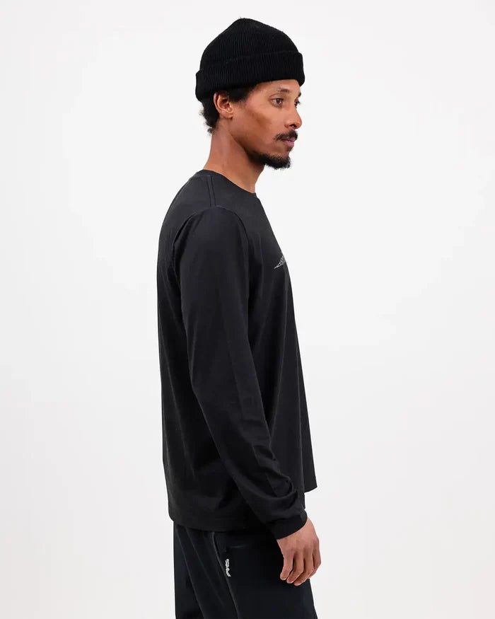 Men’s Recycled Long Sleeve Tech Tee | Jones Men’s Recycled Long Sleeve Tech Tee Jones Snowboards High Performance