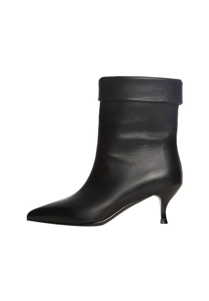 Pointed Kitten Ankle Boots – Black
