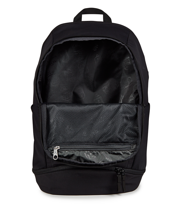 JS0A8982DM3-INTERIOR