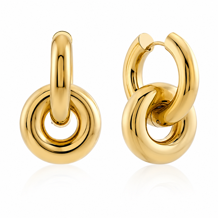 Solana Interlocking Hoop Earring