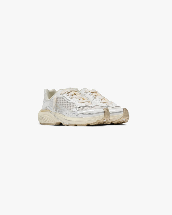 Storm_Torn_-_Cream_02.jpg