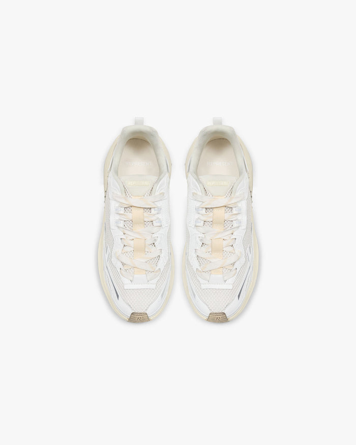 Storm_Torn_-_Cream_05.jpg