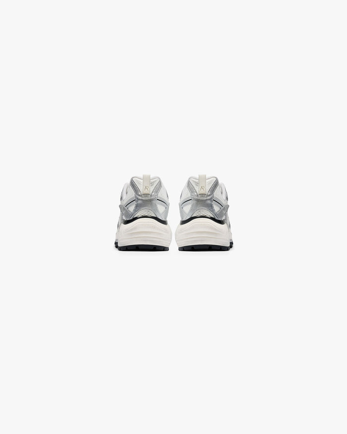 Storm_Torn_-_Flat_White_Silver_04.jpg