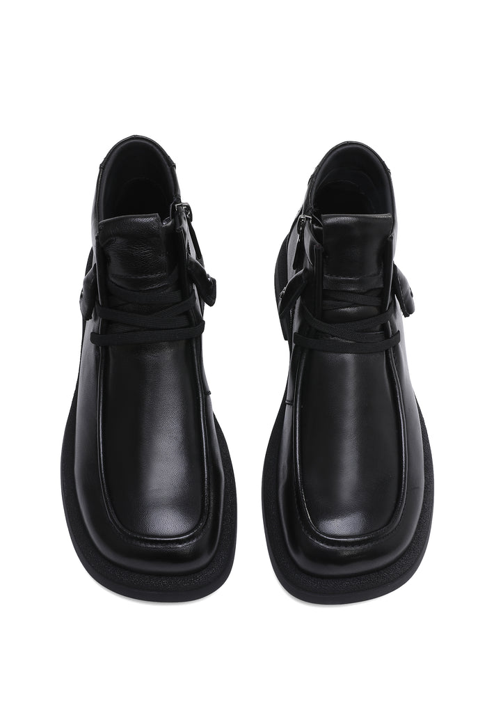 Tassel-Detail Lace-Up Shoe - Black