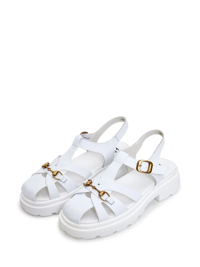 A chic pair of urban white platform sandals, perfect for a classic and trendy look.