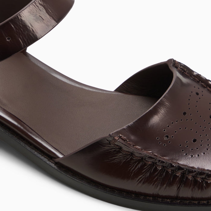 Women's Colette Closed Toe Sandal