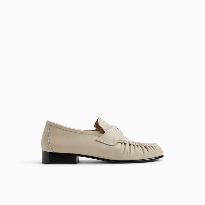 Women's G.H.BASS x Aritzia Spence Coin Penny Loafer