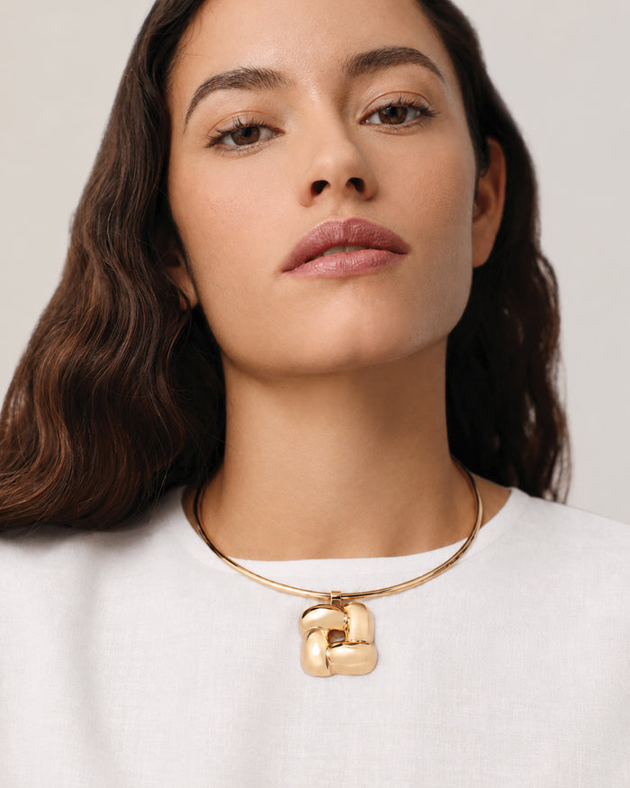 Woven Square Collar